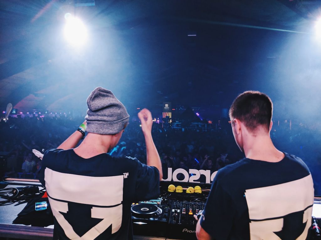 4d6afe137062d744d9c37003604a29384febb8ef